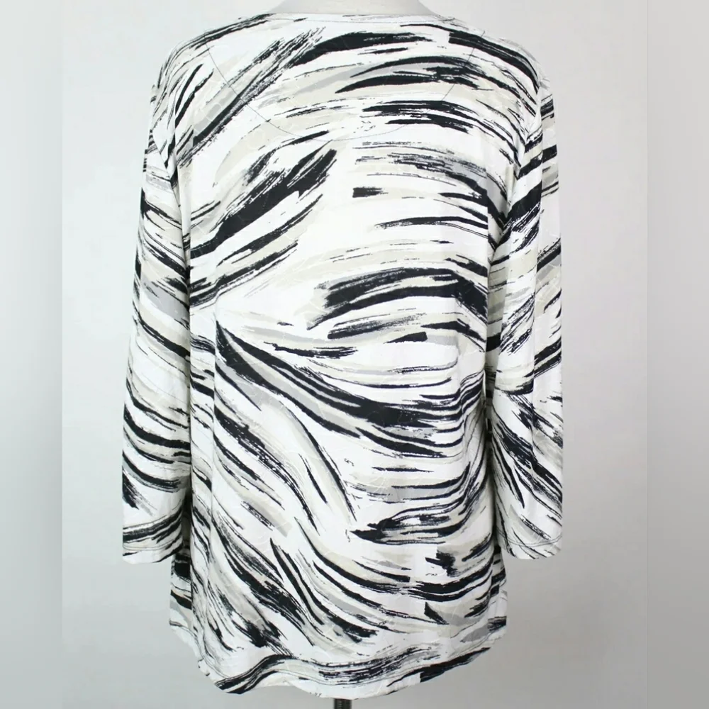 JM Collection Black & White Soft Stretchy Abstract Half Sleeve Top Blouse Size M - Picture 3 of 8